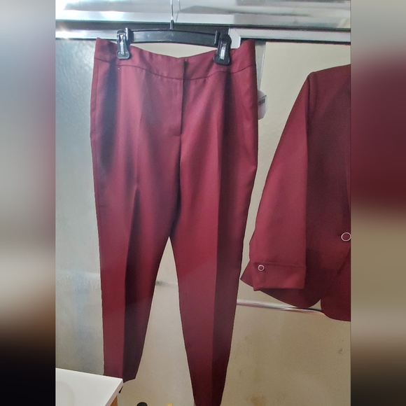 NWT Emily 2 Piece Pant Suit; Sz 14; Wine Color; Lined; $70 - Picture 10 of 16